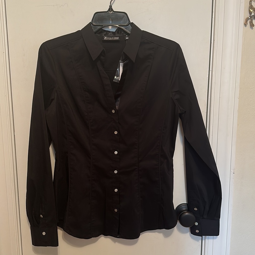 Women's dress shirt with tags